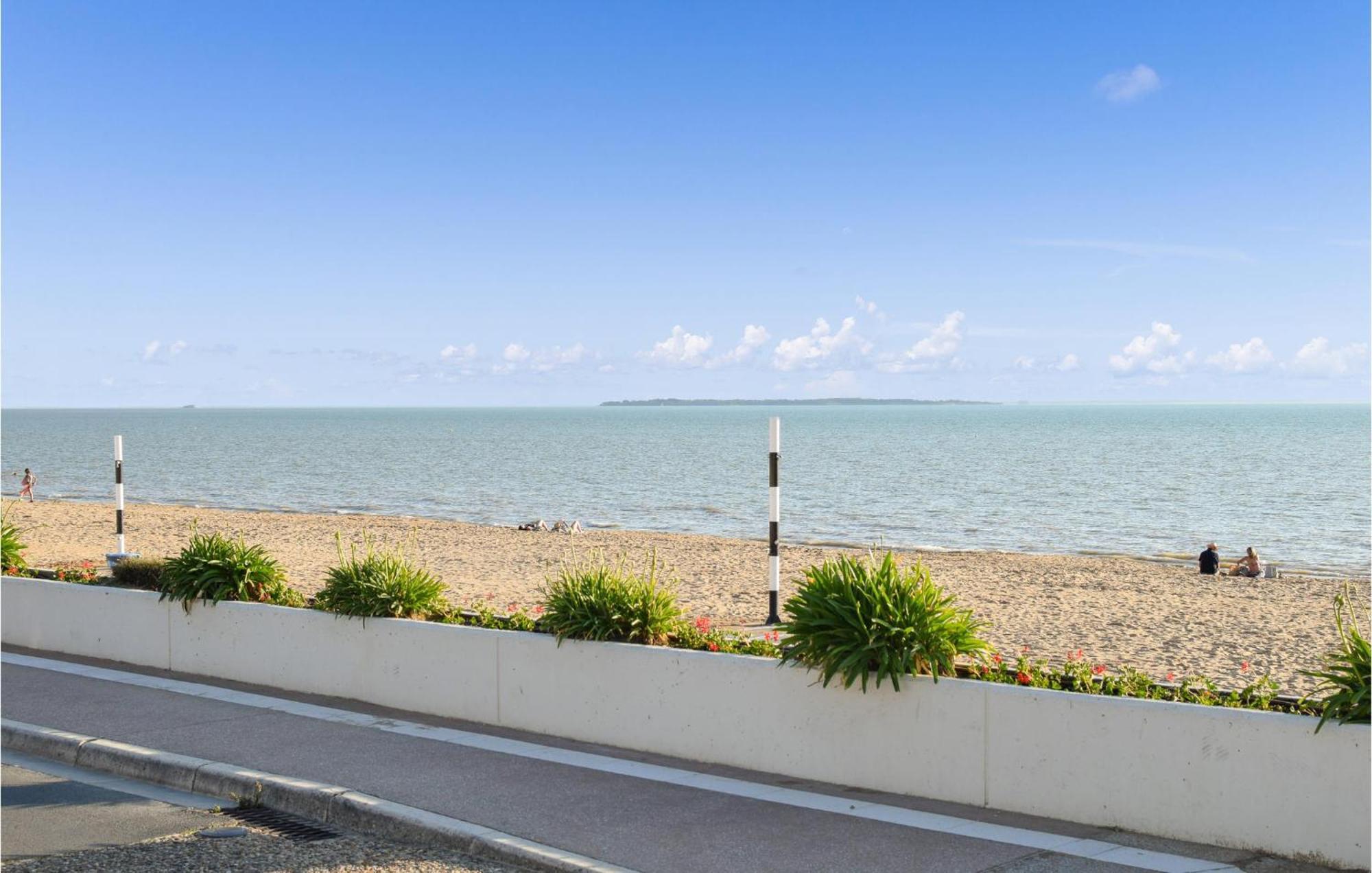 Amazing In With Kitchen La Rochelle (Charente-Maritime)