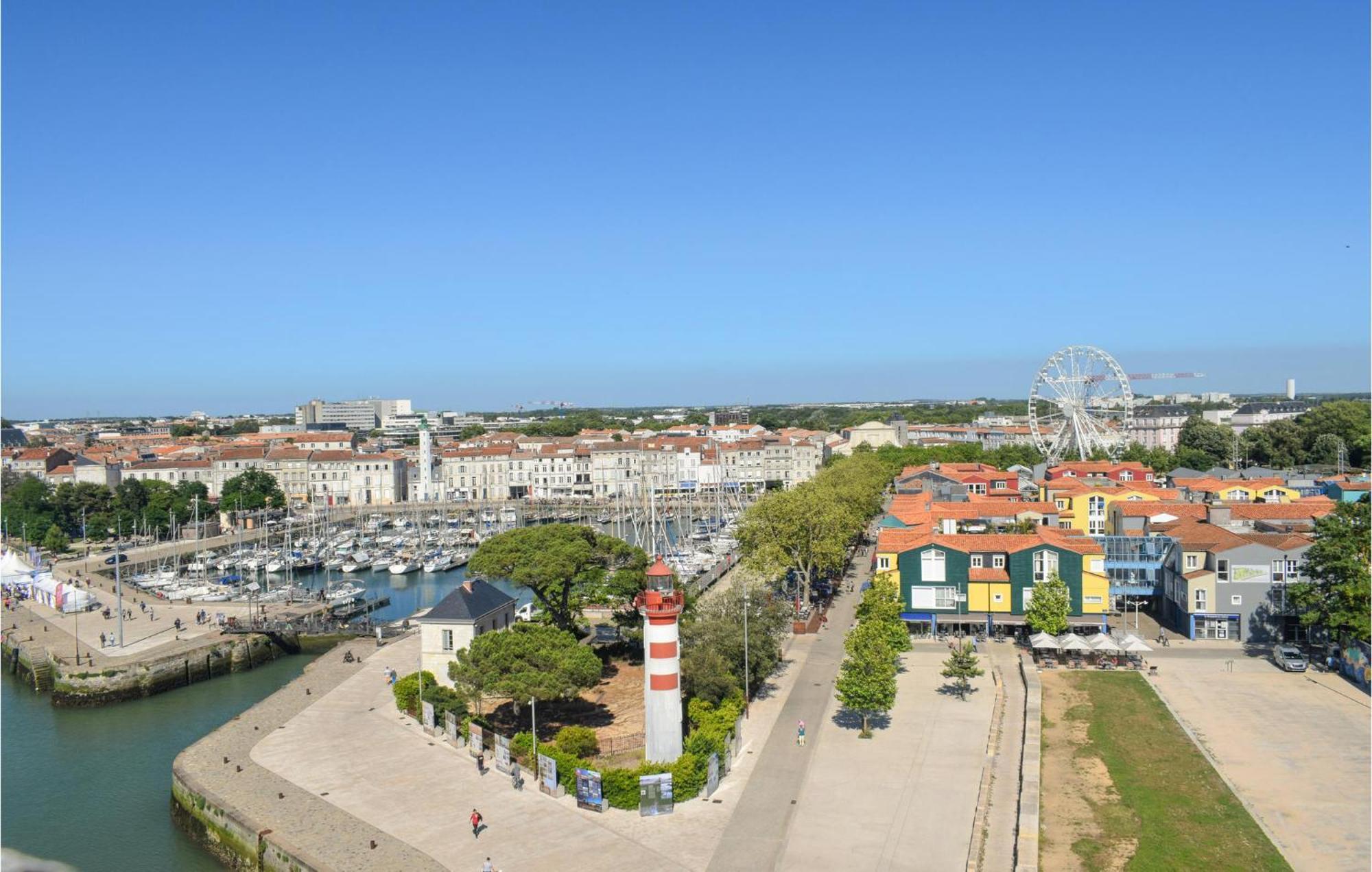 Appartement Amazing In With Kitchen La Rochelle (Charente-Maritime)
