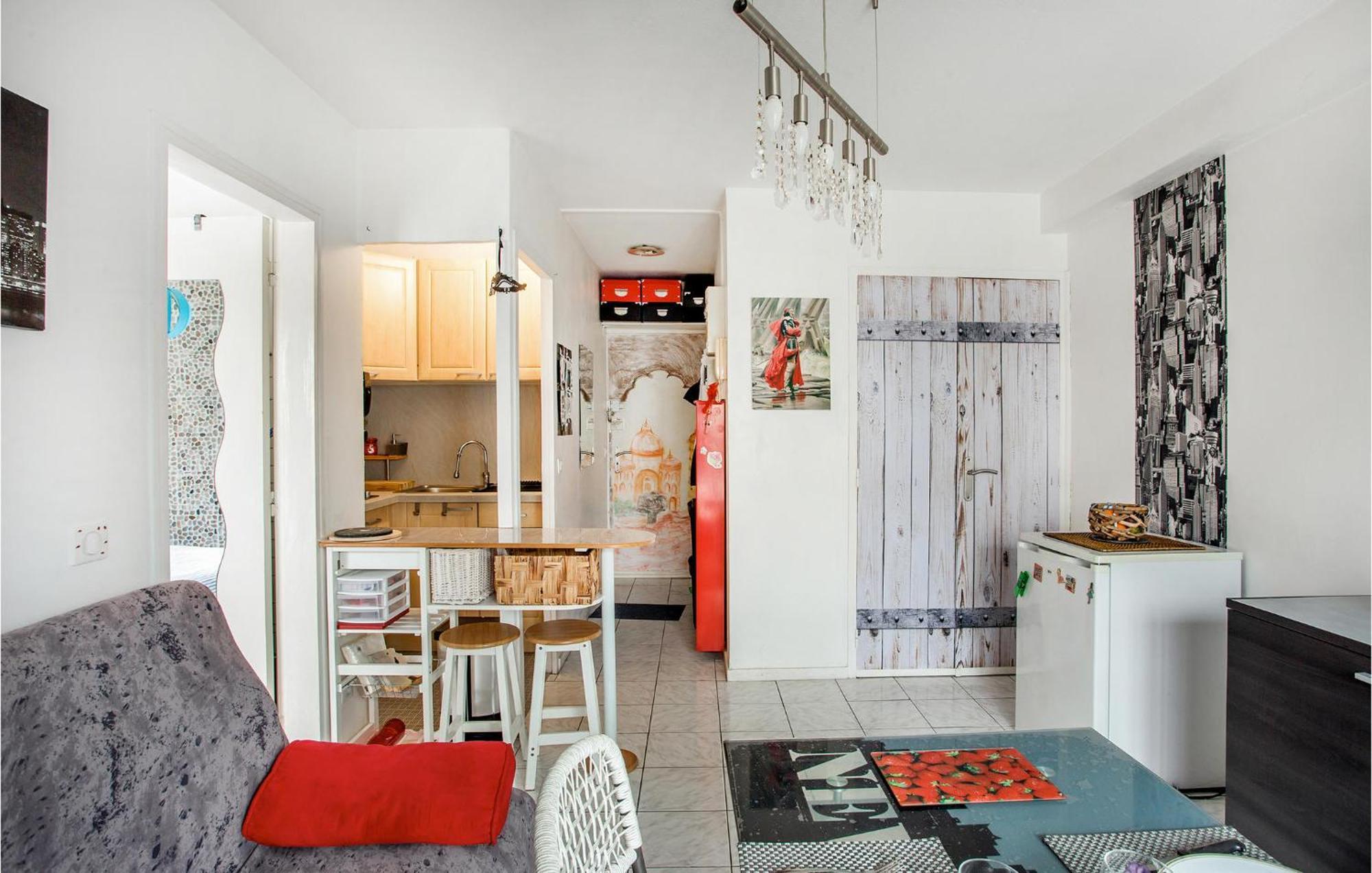 Amazing In With Kitchen * La Rochelle (Charente-Maritime)